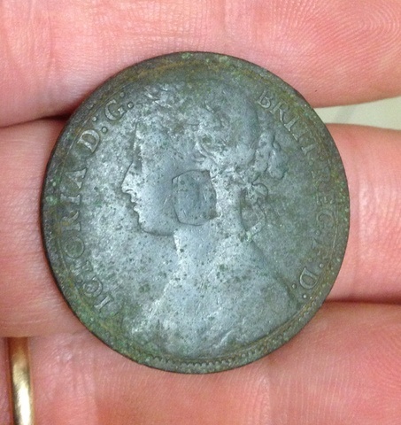 Please-Help-Me-With-This-Counterstamp.