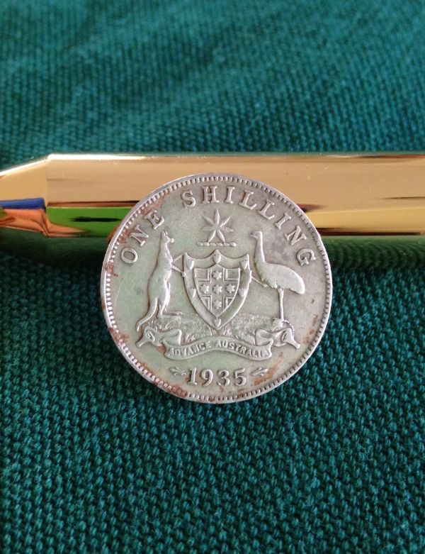 1935-Shilling-Broken-3