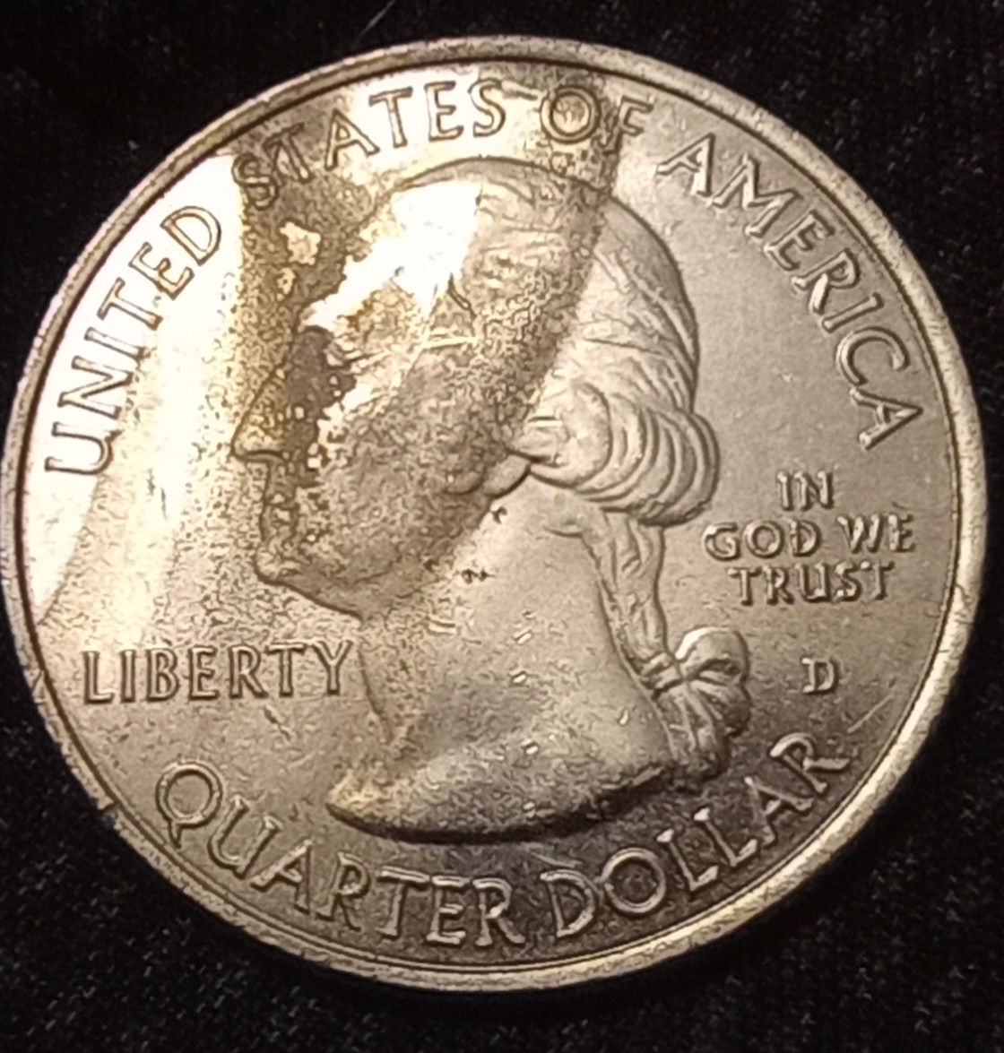 2018-Wisconsin-Quarter-Die-Cracks?-River-Into-Mountain