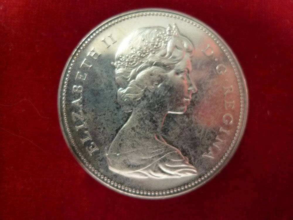 A-*regular*--Canada-1967-Silver-Dollar