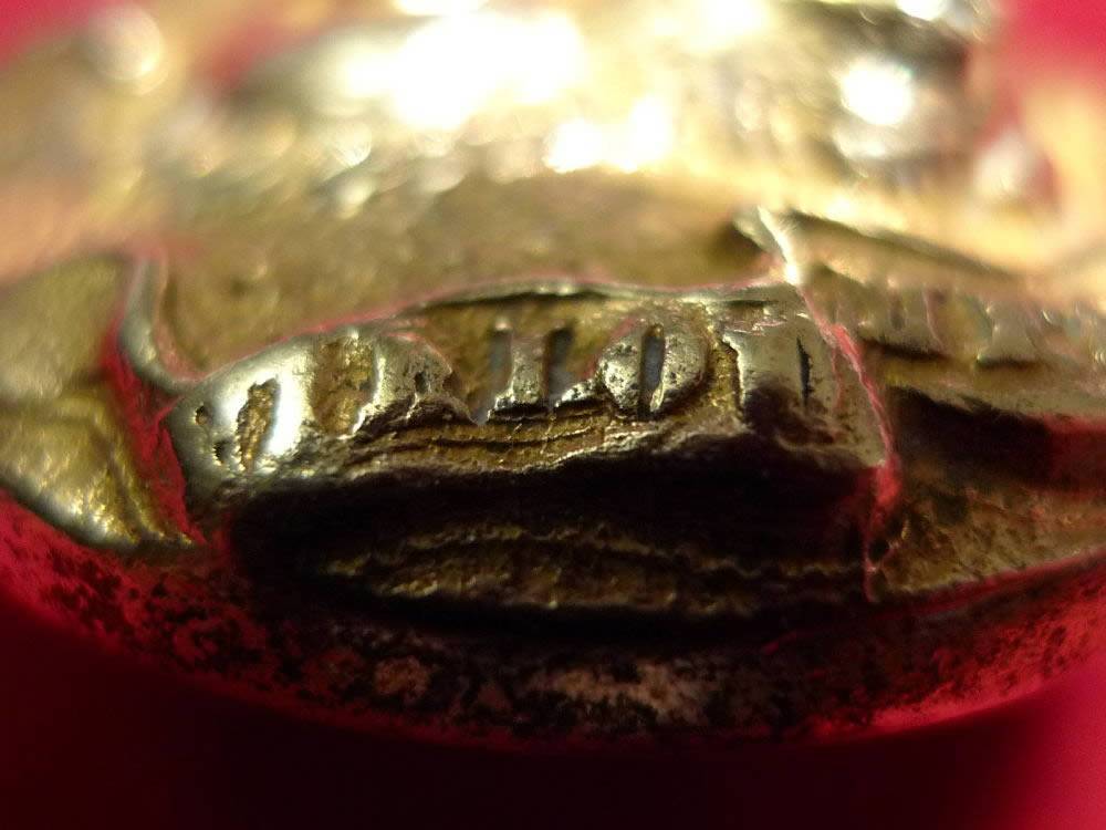 Please-Help-Me-To-Identify-This*-Military-Button-*