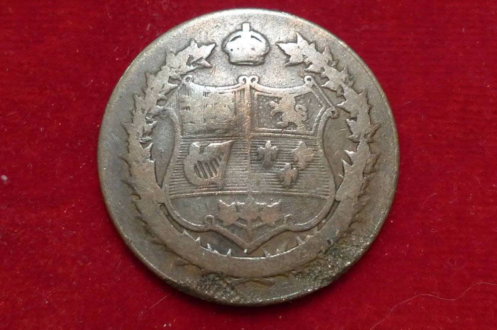 Medal-Celebrating-The-60th-Anniversary-Of-The-Canadian-Confederation.