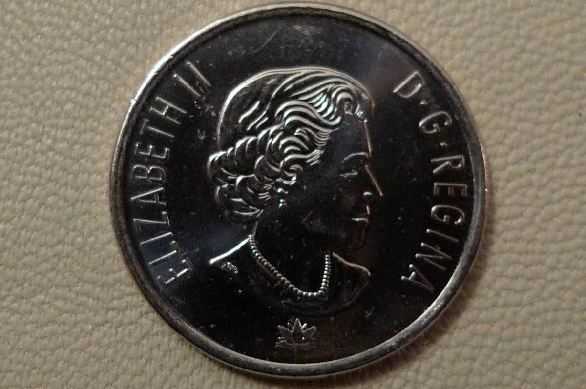 2017-Canada-25-Cents-Colored-Coin-150th-Canadian-Anniversary