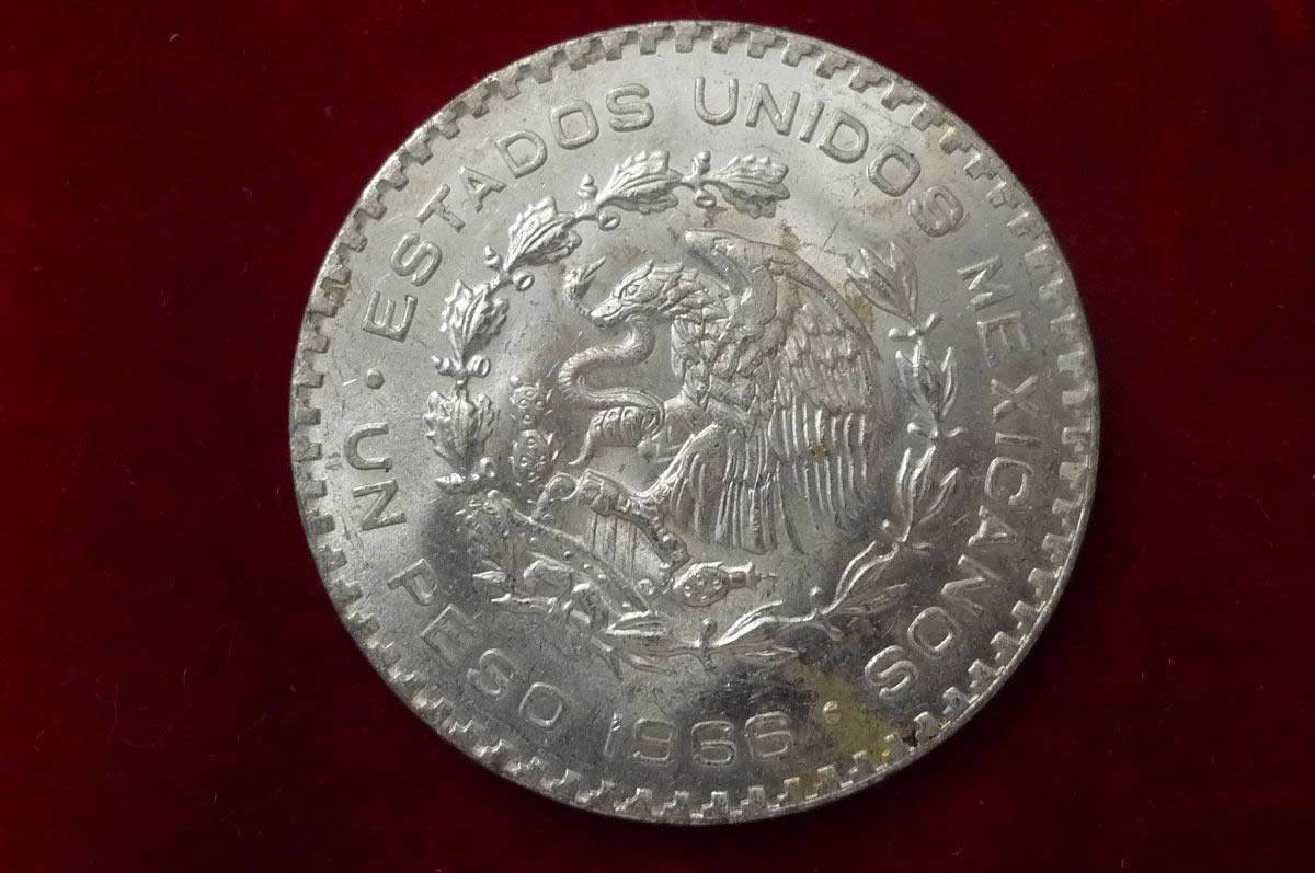 1966-Estados-Unidos-Mexicanos-,-Un-Peso.