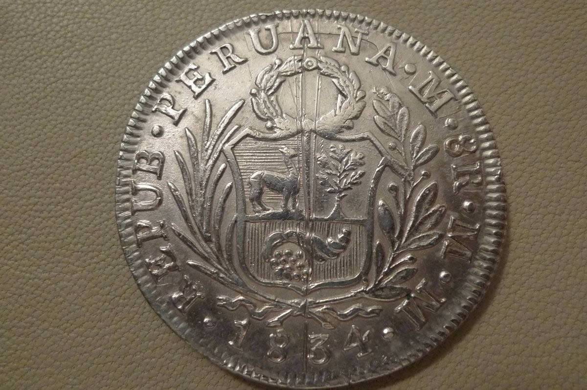 1834-Repub.peruana,-Lima-8-Reales-.m.m.