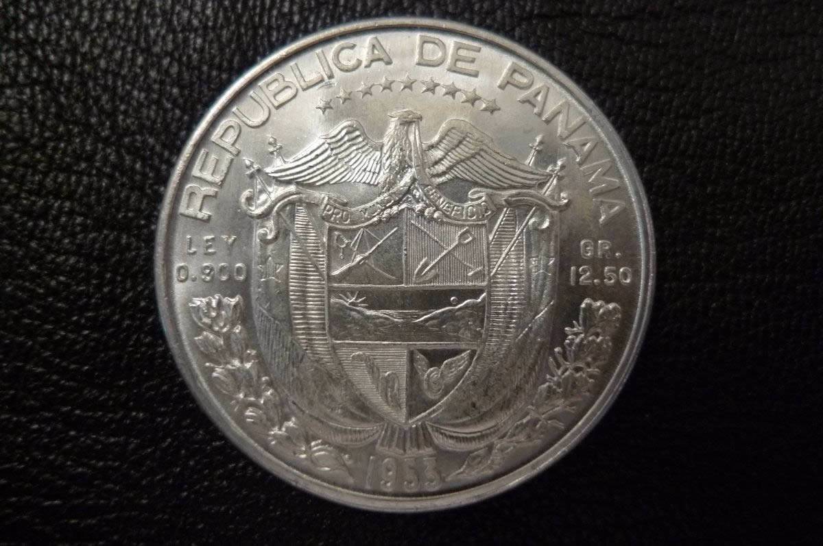 1953-Rep�blica--De-Panama-,-Medio-Balboa.