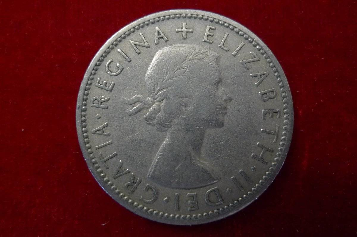 1964-UK-Two-Shilling-With-Back-Turned-Sideways?