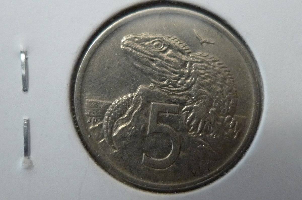Around-The-World-With-Coins---A-Coin-Geography-Game