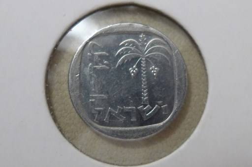 Around-The-World-With-Coins---A-Coin-Geography-Game