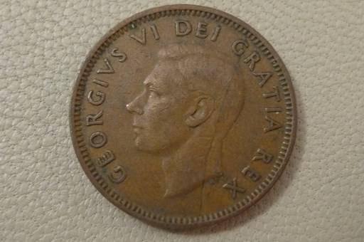 Post-A-Coin-Or-Medal-With-A-Die-Crack!