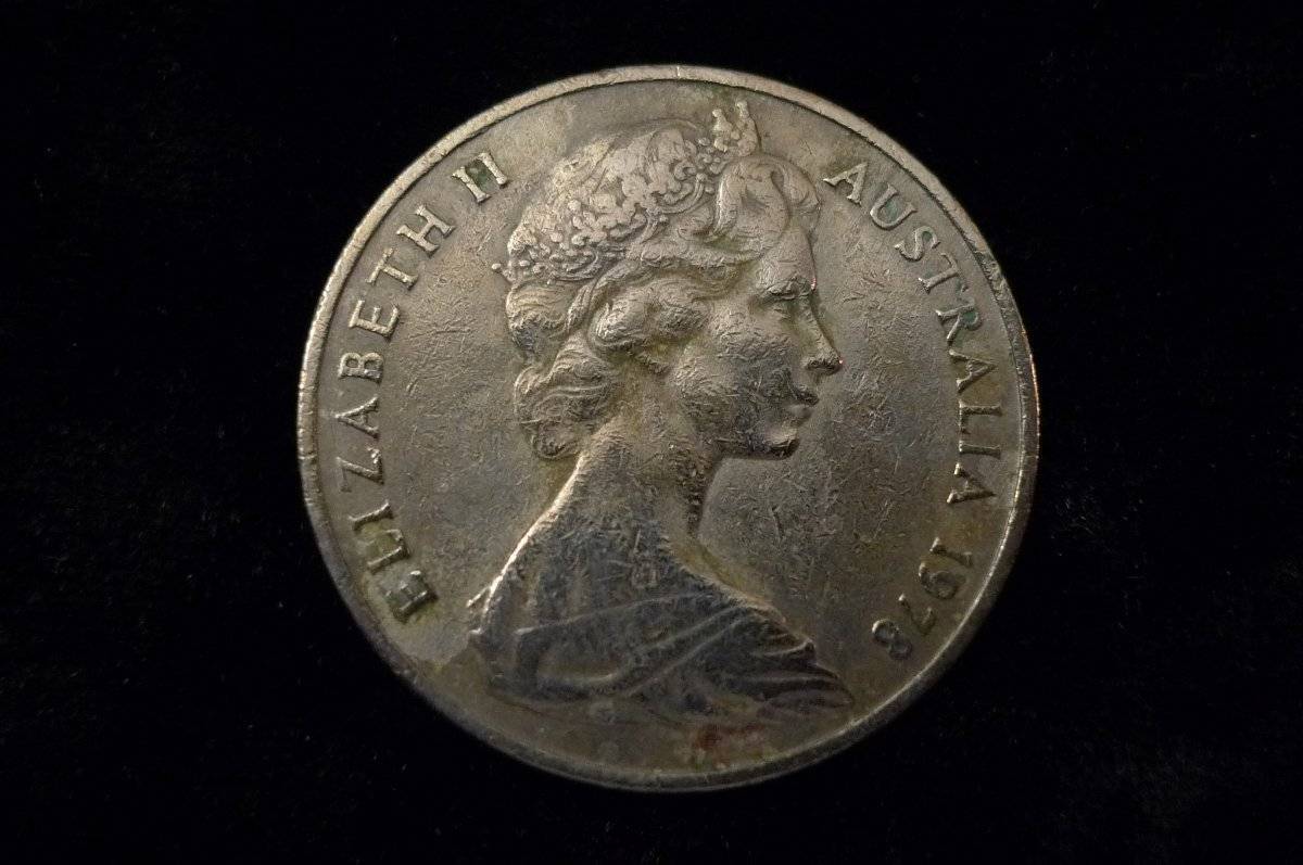 Around-The-World-With-Coins---A-Coin-Geography-Game
