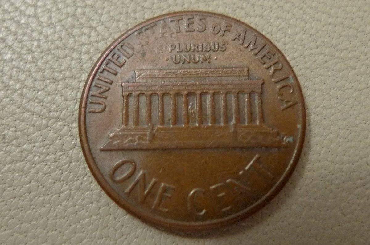 1974-D-Lincoln-Penny-With--Filled-Mint-Mark.