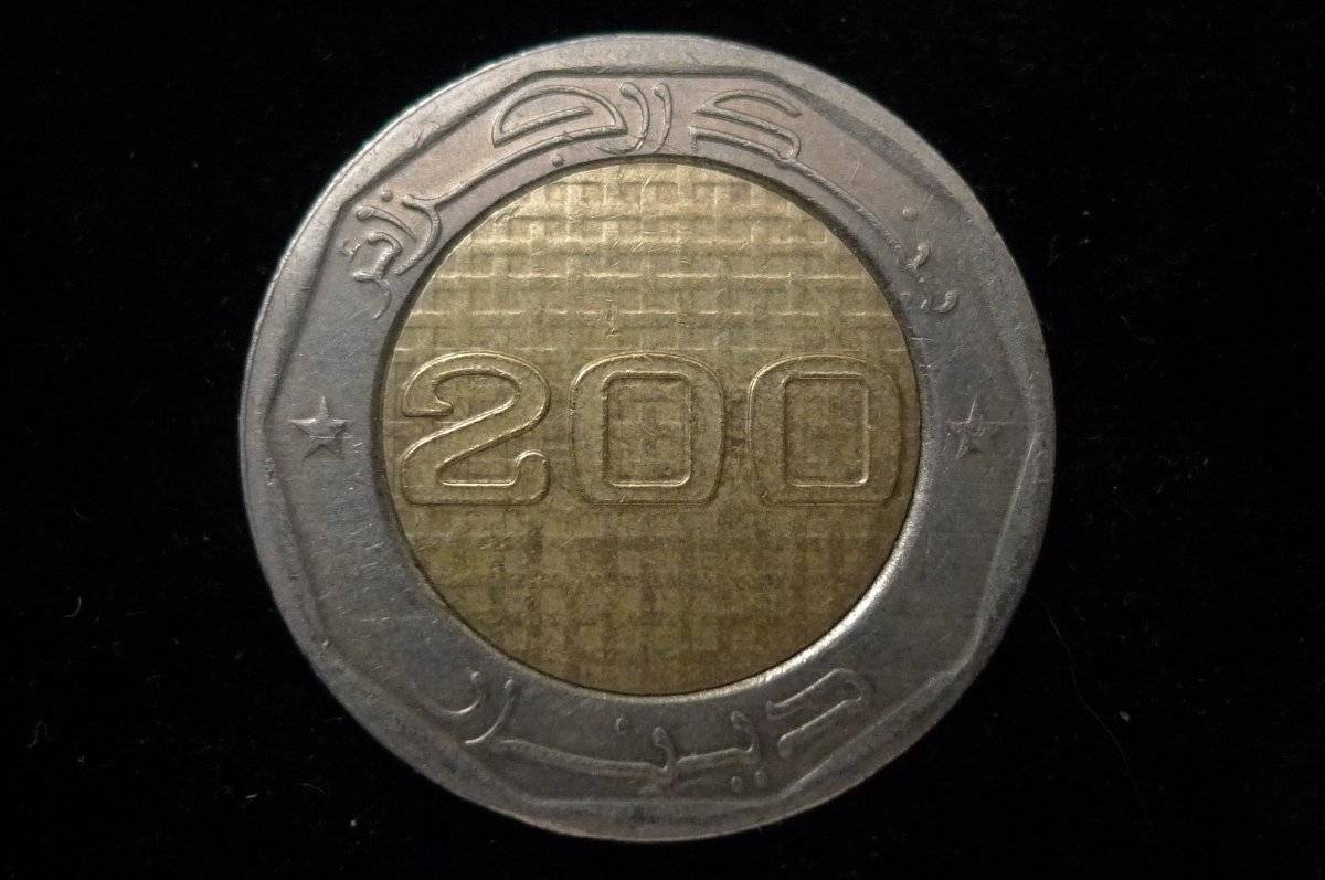 Around-The-World-With-Coins---A-Coin-Geography-Game