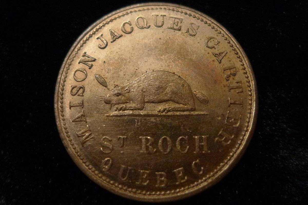 Coin-#-2,-St-Roch--Maison-Jacques-Cartier-Quebec-Chez-H,-Gagnon-&-Cie.-Mercha