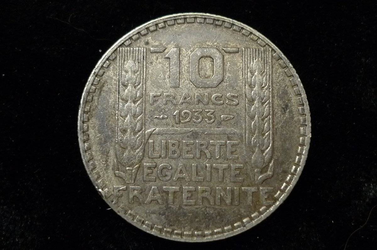 Around-The-World-With-Coins---A-Coin-Geography-Game