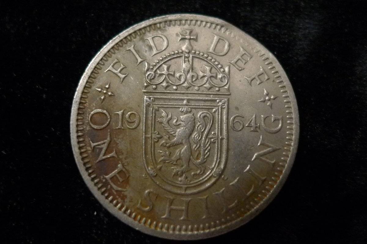 1964-Uk.one-Shilling--:-An-Error-Or-A-Vandalized-Coin-?