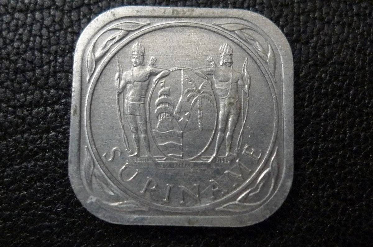 Post-Your-Coins-With-Hats