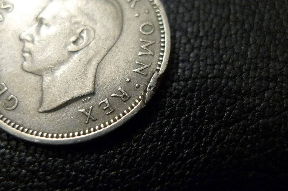 1949-Uk,-Six-Pence-,-Opinions-Please.