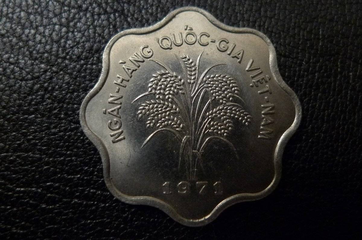 Around-The-World-With-Coins---A-Coin-Geography-Game