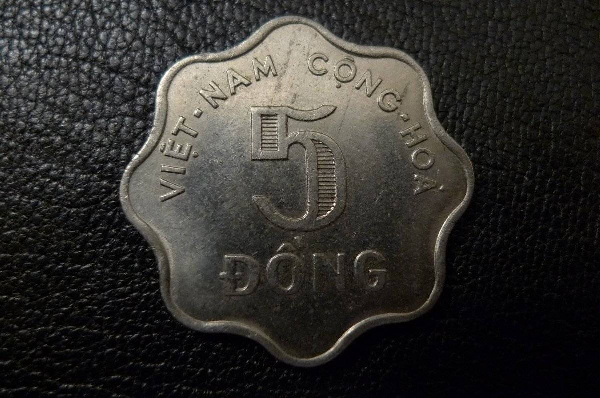 Around-The-World-With-Coins---A-Coin-Geography-Game