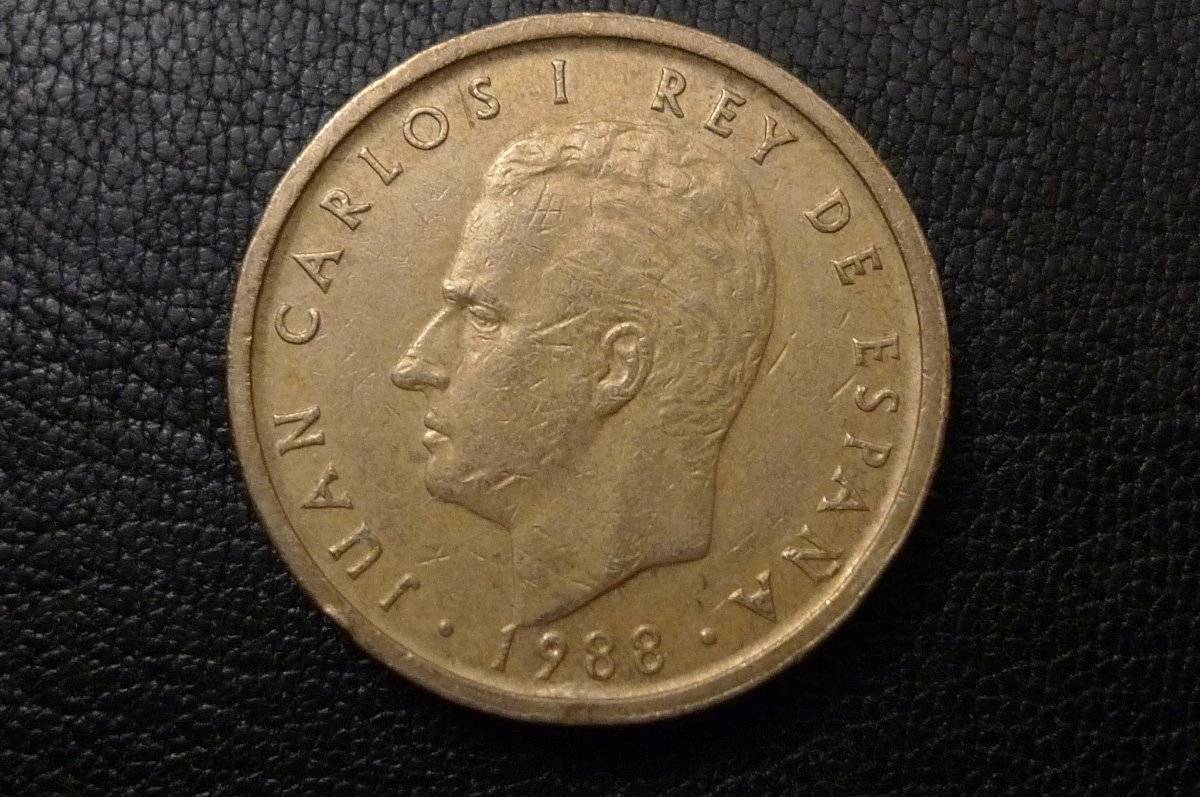 Around-The-World-With-Coins---A-Coin-Geography-Game