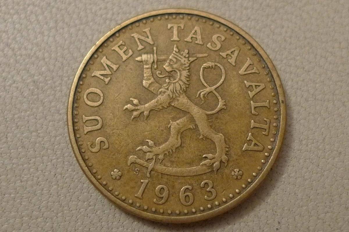 Around-The-World-With-Coins---A-Coin-Geography-Game