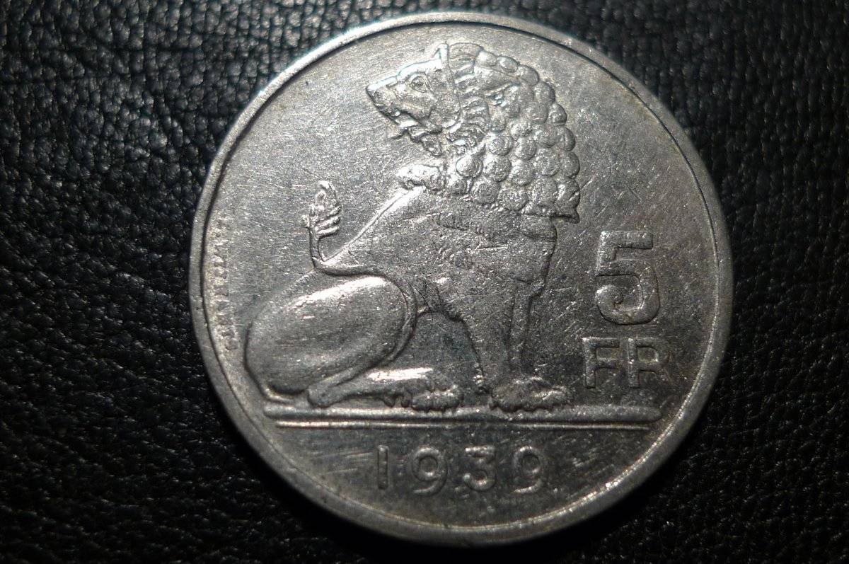 Around-The-World-With-Coins---A-Coin-Geography-Game