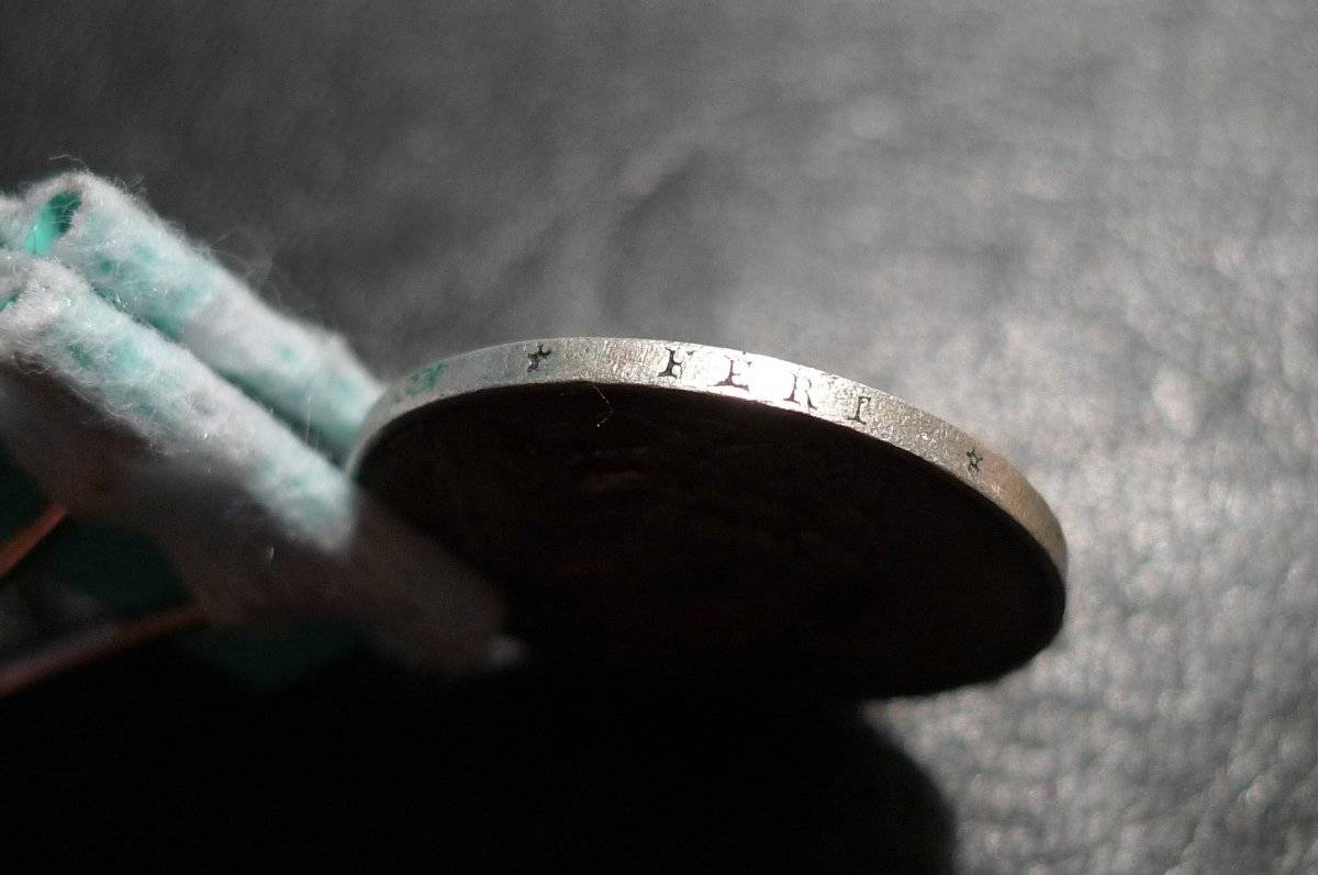 Show-Your-Coins-With-Different-Edges