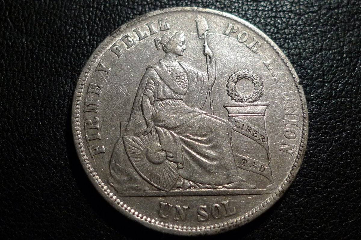 Post-A-Coin-Or-Medal-With-A-Die-Crack!
