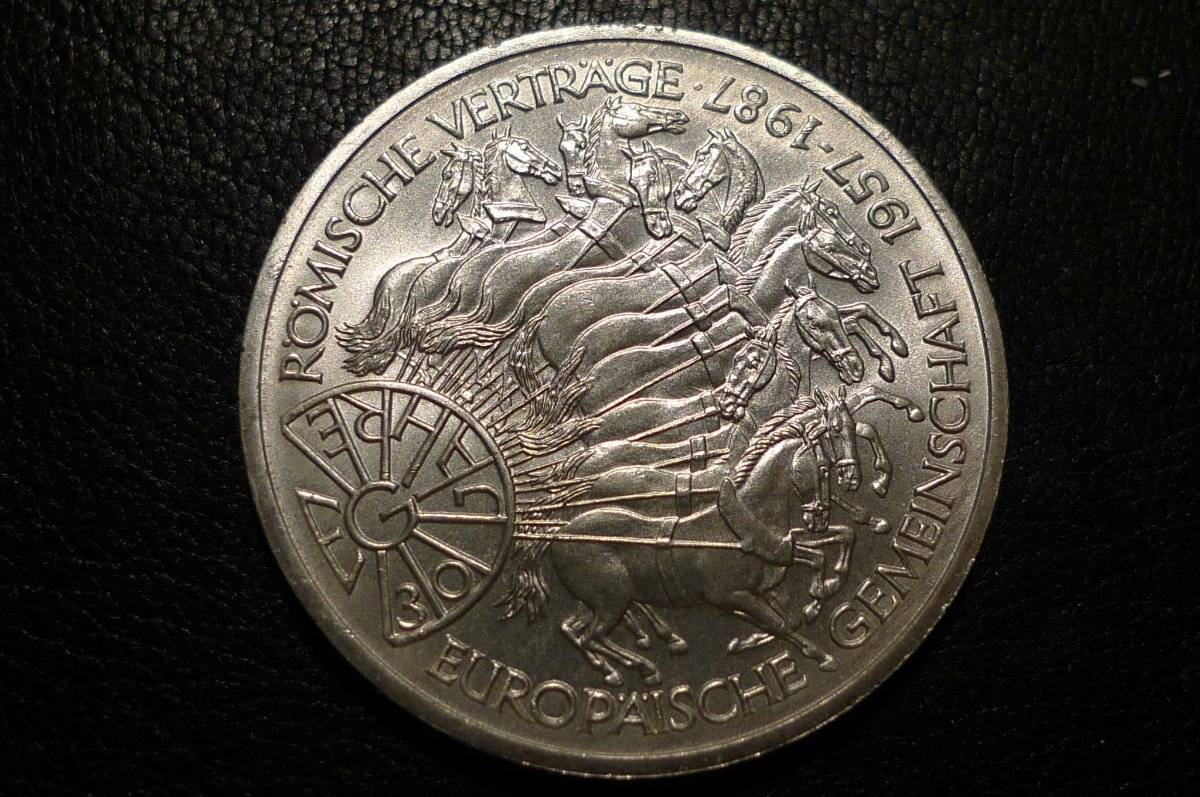 Post-Your-Coins-With-Horses