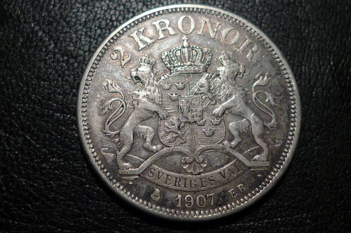 Around-The-World-With-Coins---A-Coin-Geography-Game