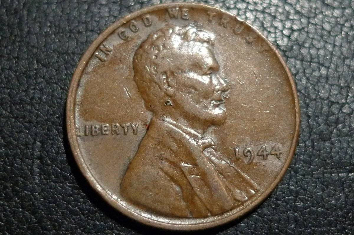 New-Here,-Wondering-If-1944-Wheat-Penny,-No-Mint-Mark,-Is-An-Error-Or-Just