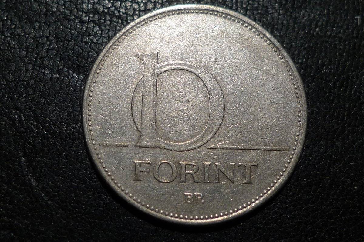 Post-Your-Coins-With-Coats-Of-Arms,-Shields,-Crests,-Crowns,--Etc.