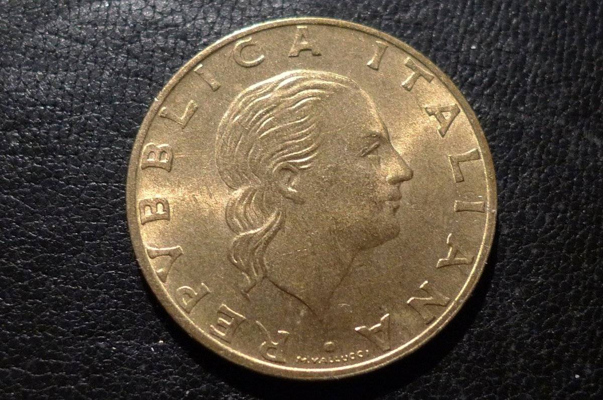Around-The-World-With-Coins---A-Coin-Geography-Game
