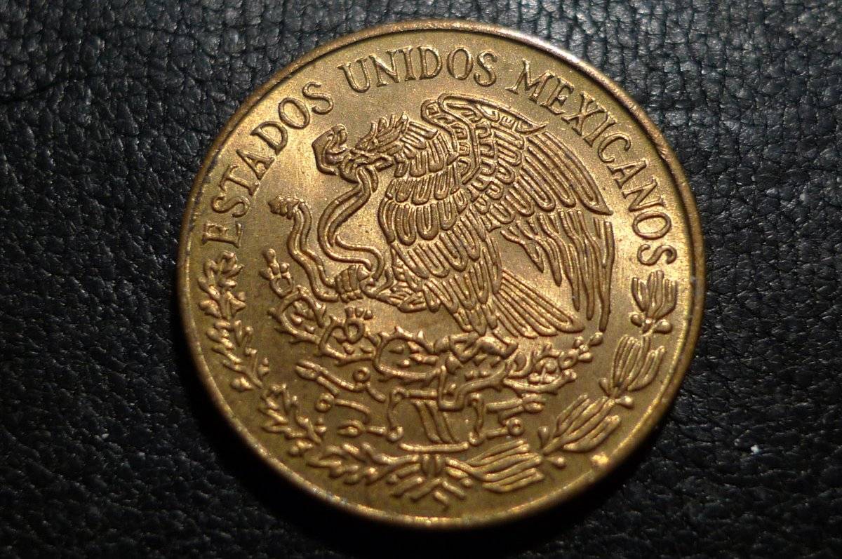 Post-Your-Coins-With-Hats