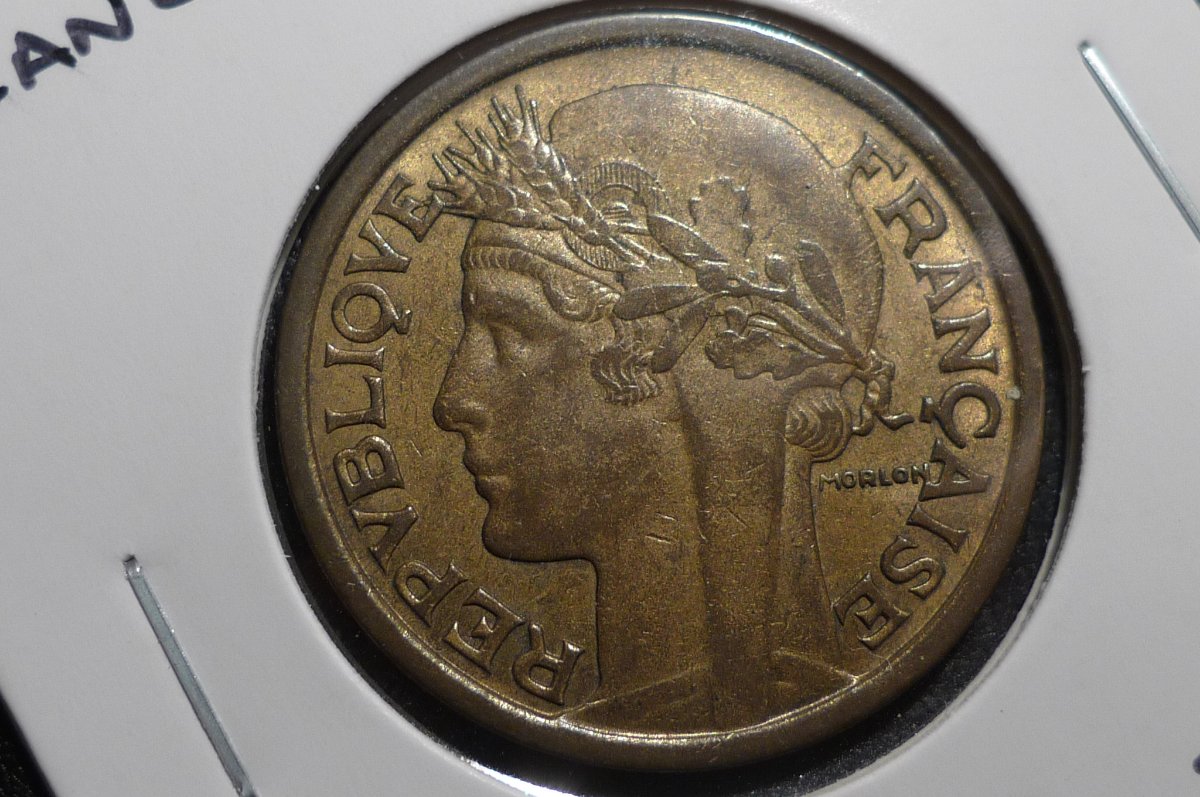 Around-The-World-With-Coins---A-Coin-Geography-Game