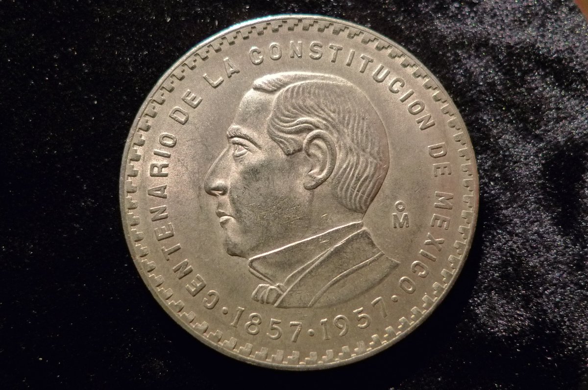 Show-Your-Coins-With-Different-Edges