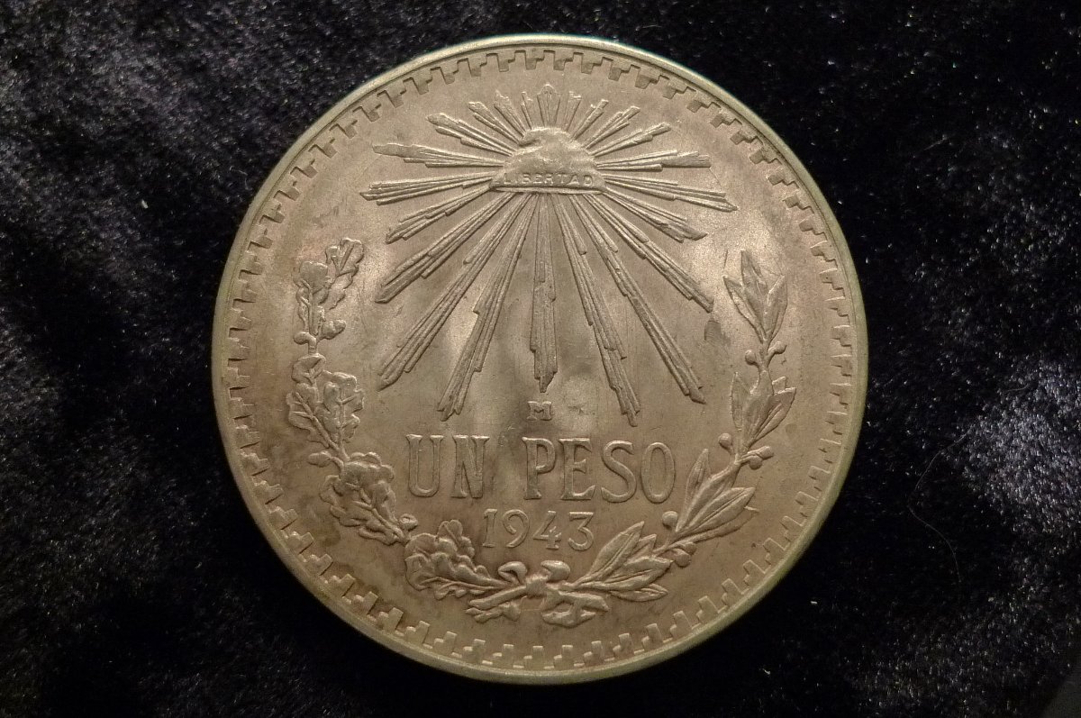 Post-A-Coin-Or-Medal-With-A-Die-Crack!