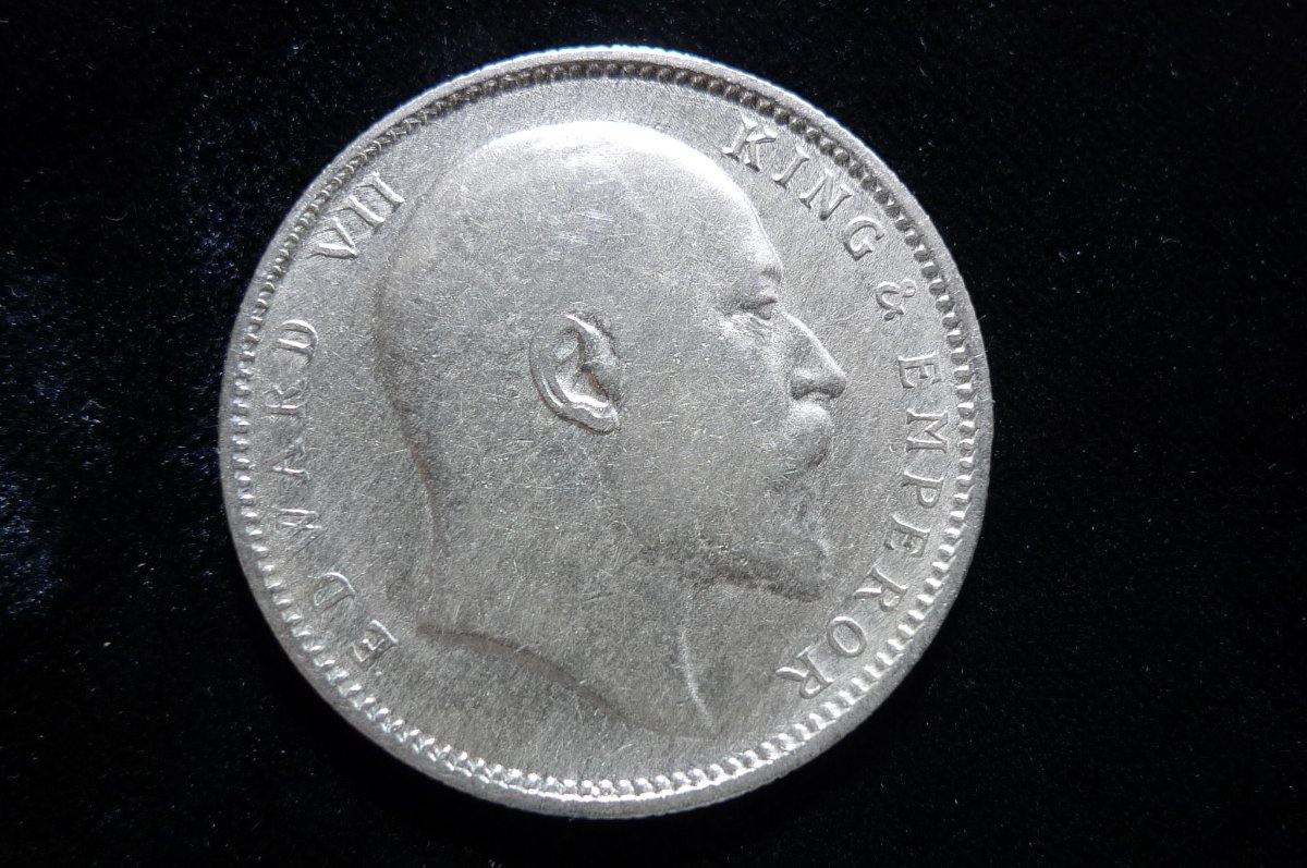 Post-Your-Coin-Or-Medal-With-Flora