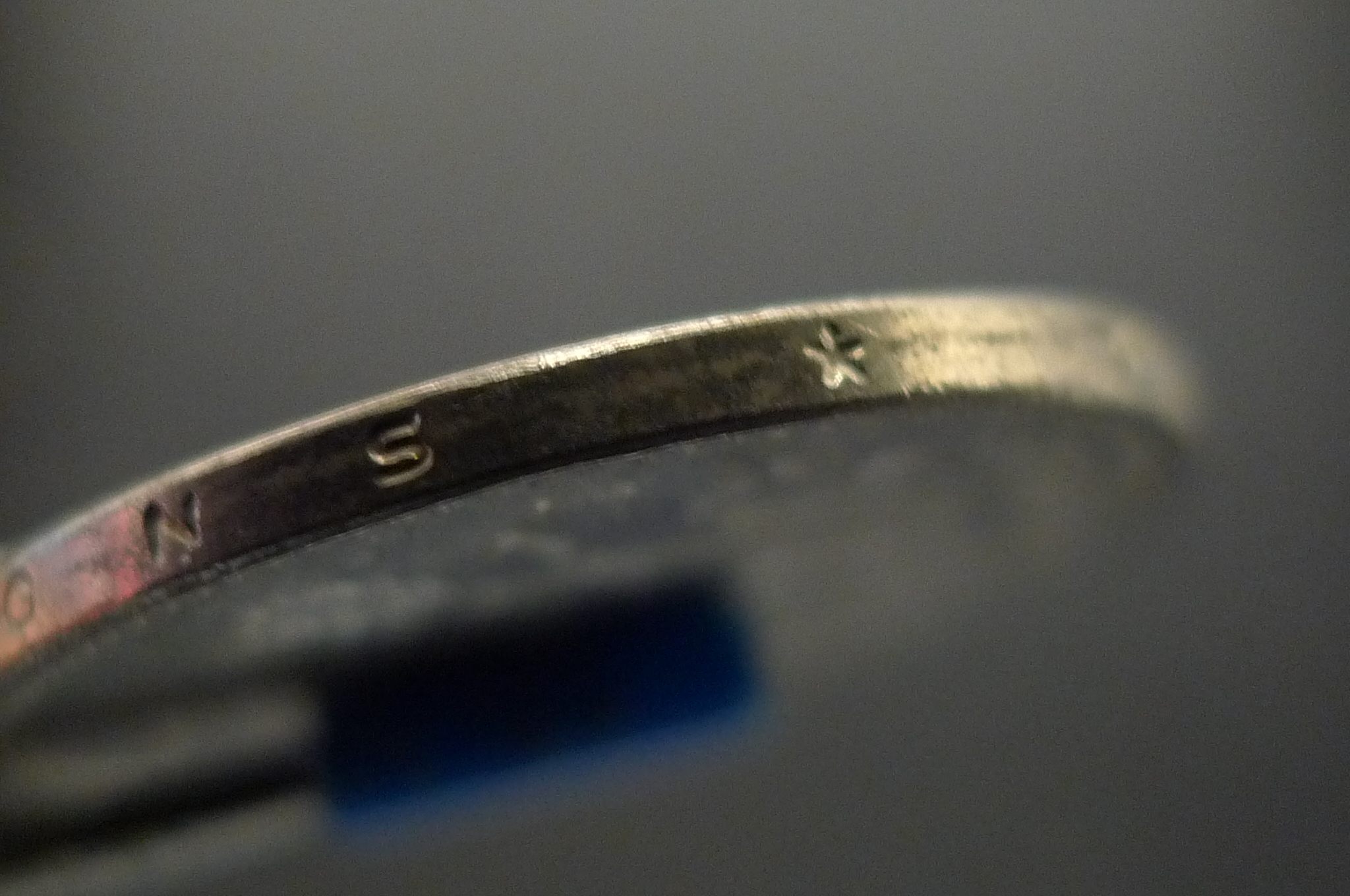 Show-Your-Coins-With-Different-Edges