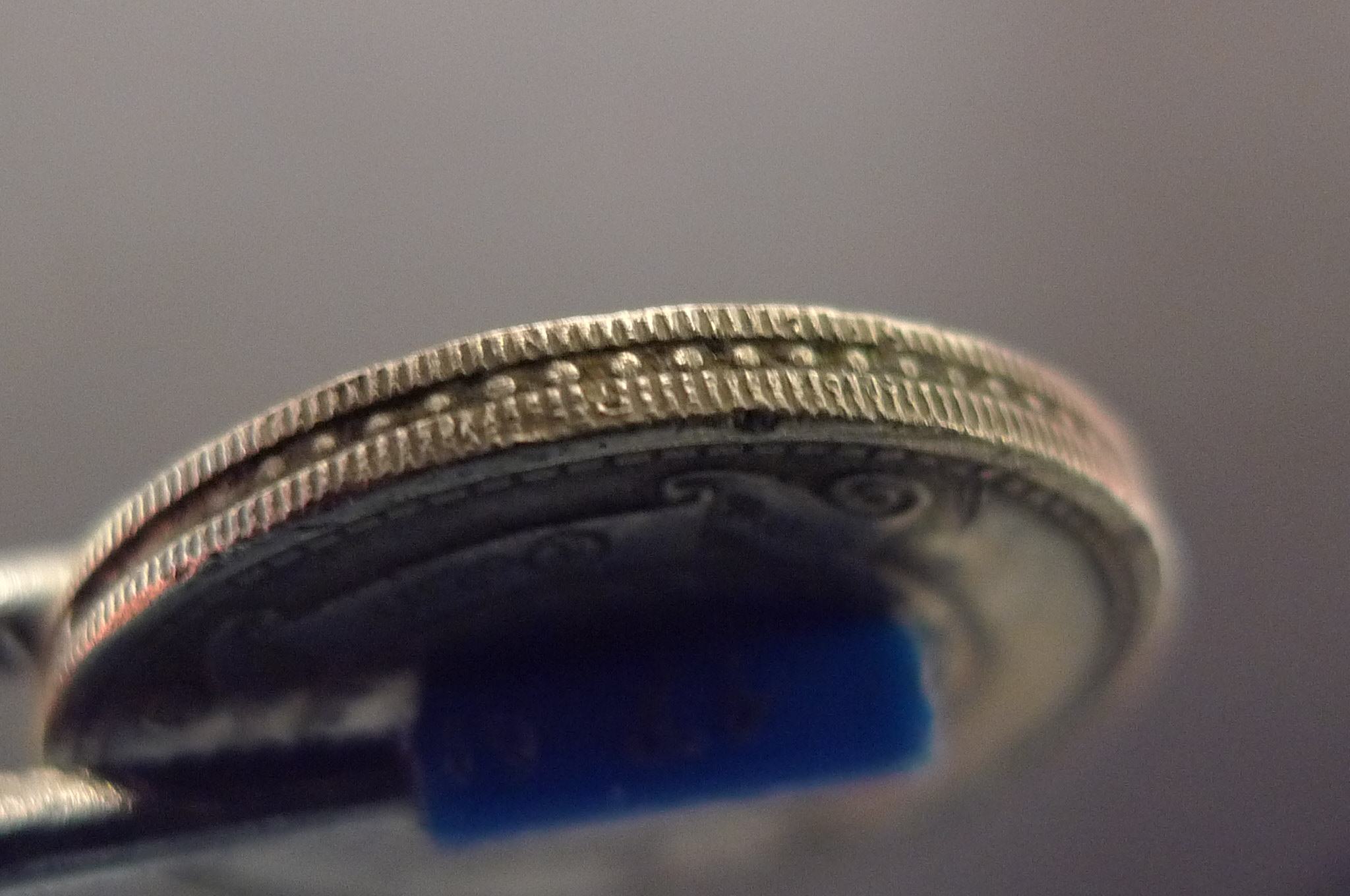 Show-Your-Coins-With-Different-Edges