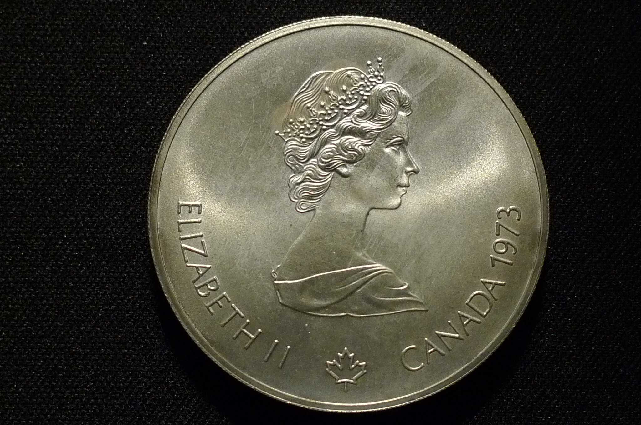 Queen-Elizabeth-II-Memorial-Thread