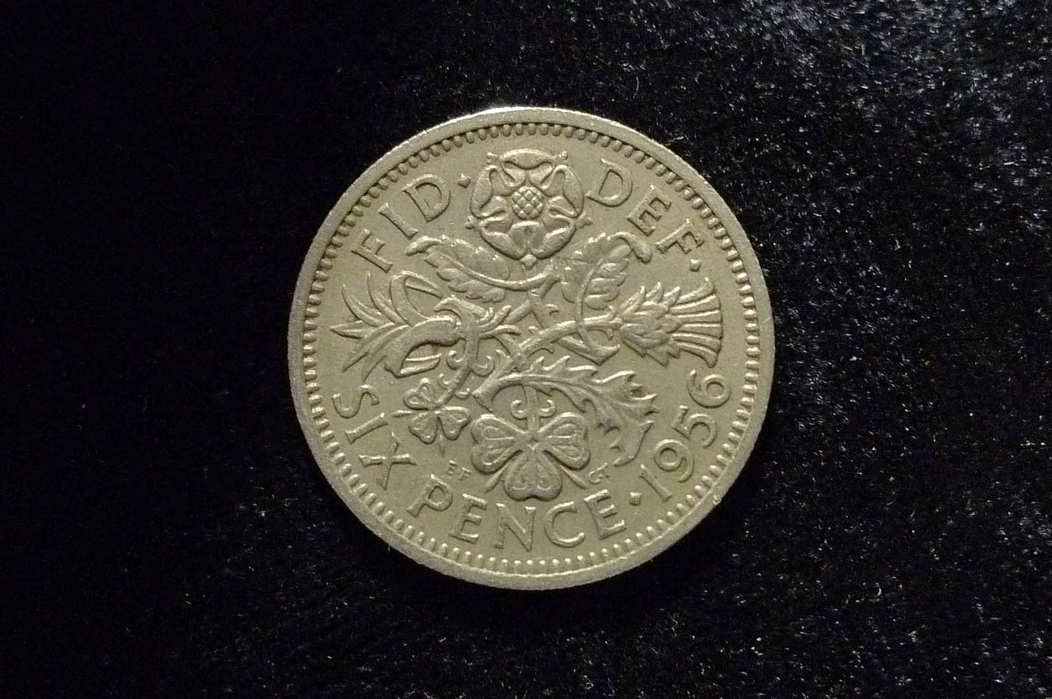 Queen-Elizabeth-II-Memorial-Thread