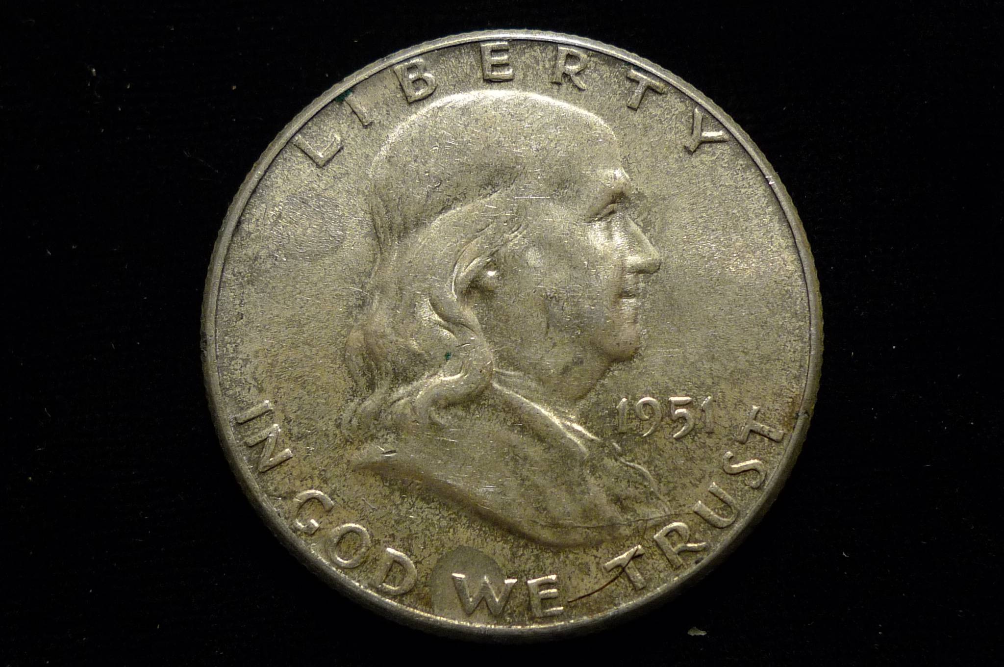 Post-A-Coin-Or-Medal-With-A-Die-Crack!