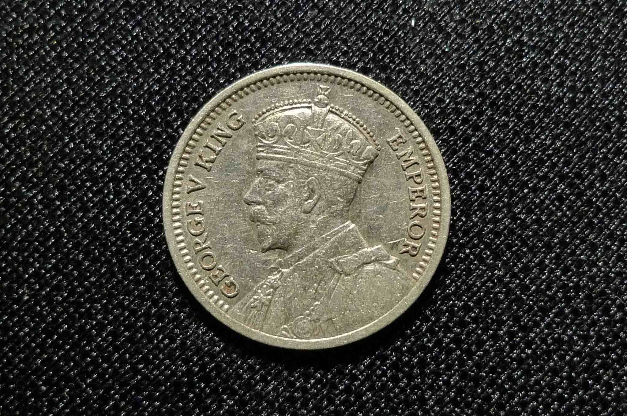 Post-Your-Coins-Depicting-Weaponry!