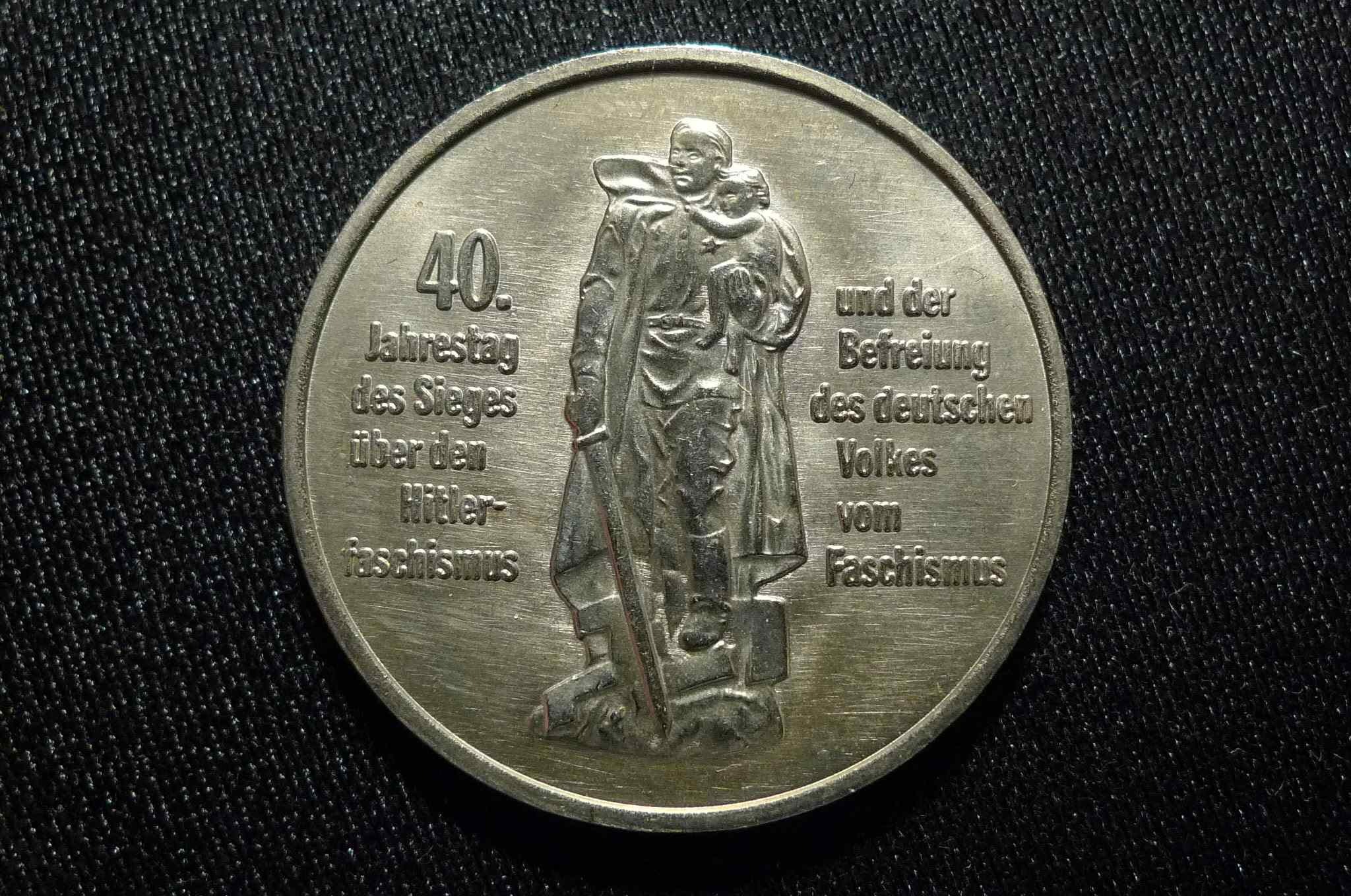 Post-Your-Coins-Depicting-Weaponry!