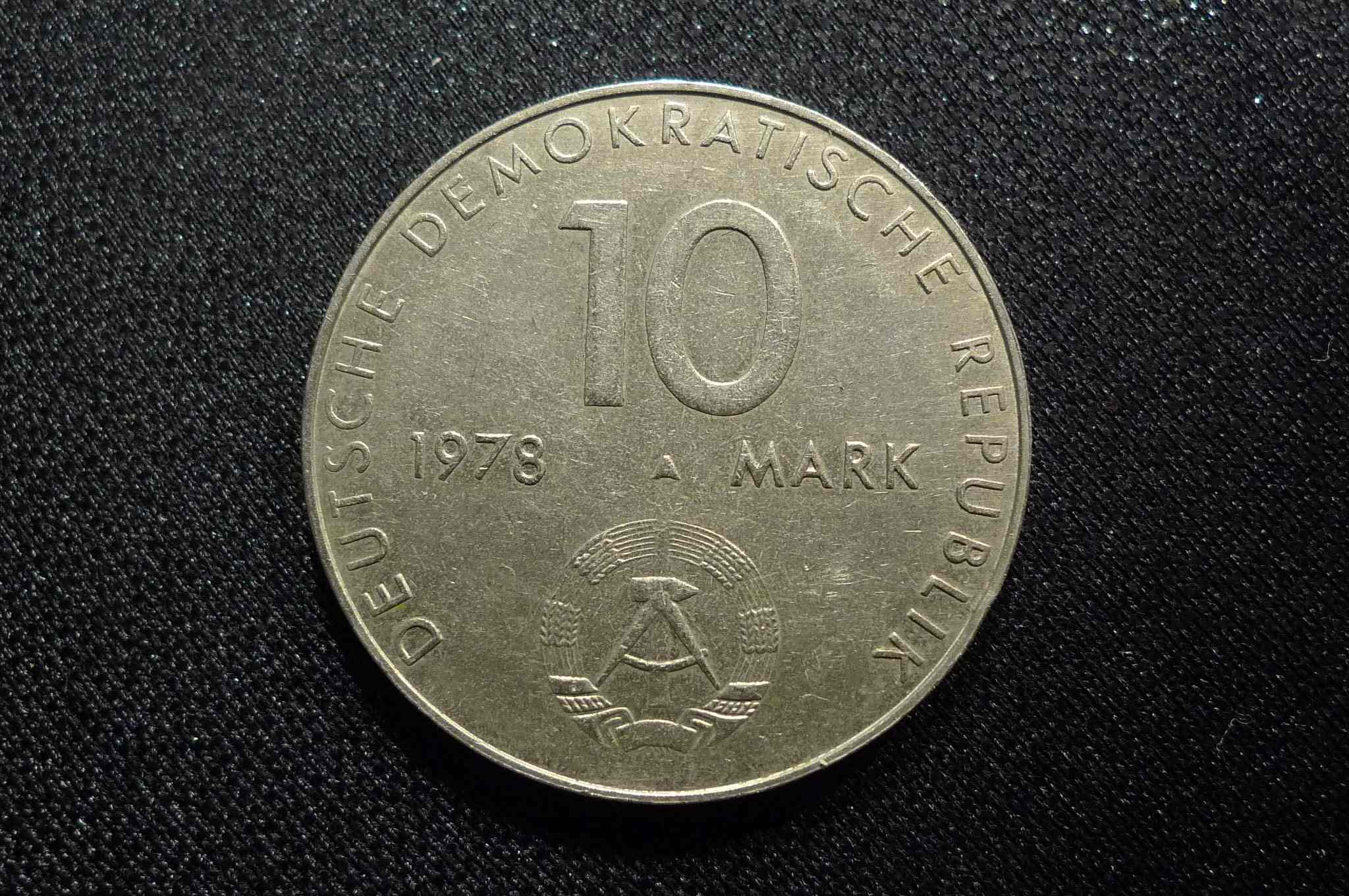 Post-Your-Coins-And-Medals-Featuring-A-Map