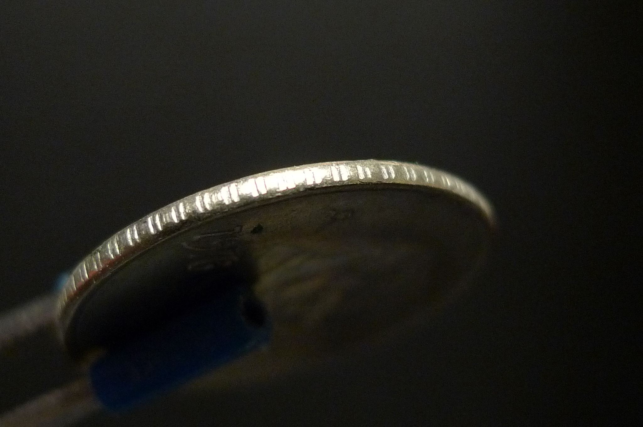 Show-Your-Coins-With-Different-Edges
