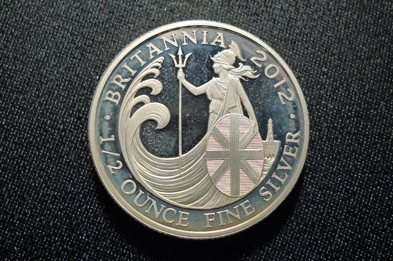 Post-Your-Coins-Depicting-Weaponry!