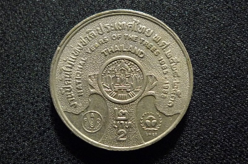Show-Your-Coins-With-Different-Edges